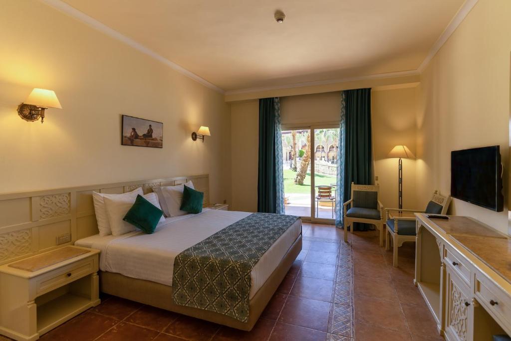 Sunrise Mamlouk Palace Resort - 9