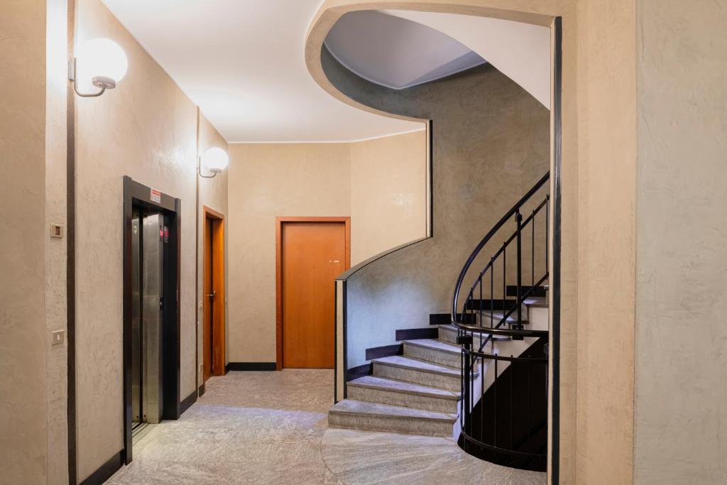 Zdjęcie z galerii obiektu RELSTAY - Arco della Pace - Sunny Loft w Mediolanie