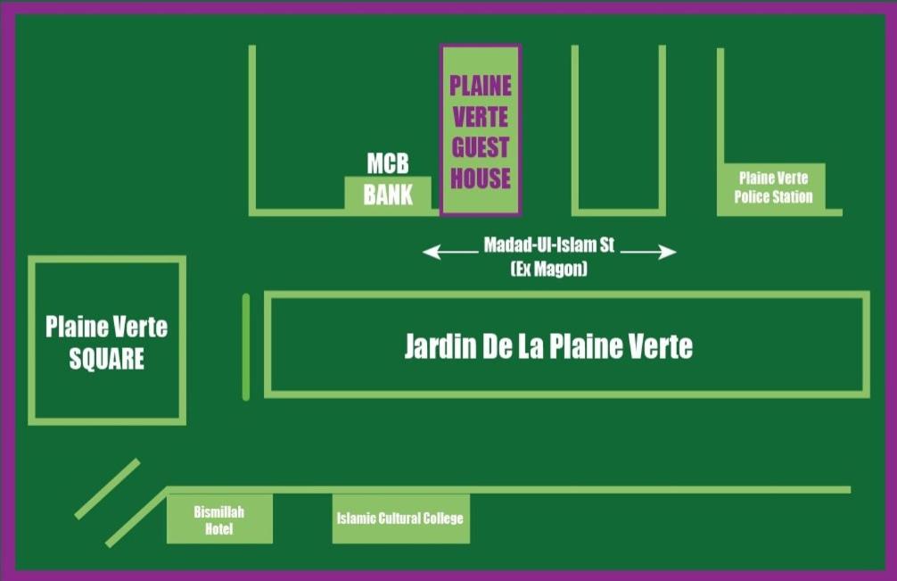 a diagram of a tennis court with green at La Plaine Verte Guesthouse in Port Louis