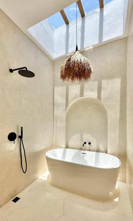 Melrose x The Young Villas - 14