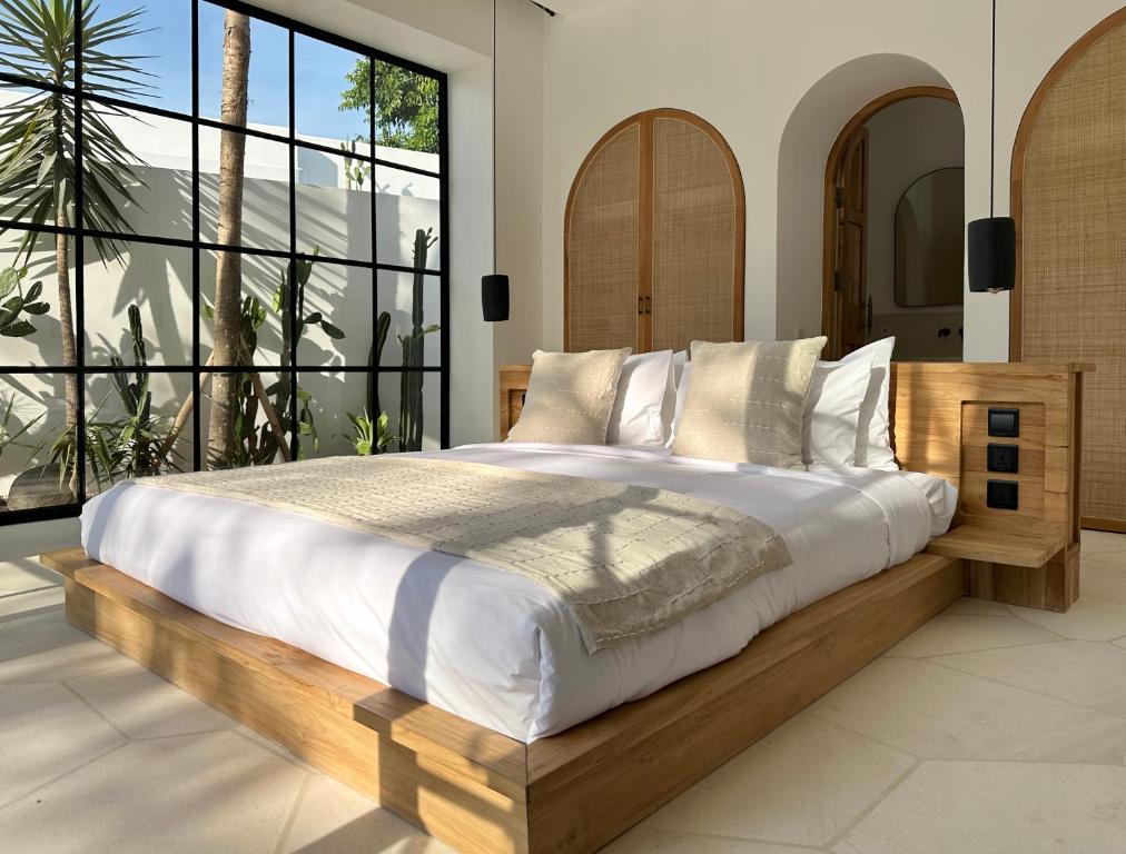 Melrose x The Young Villas - 12