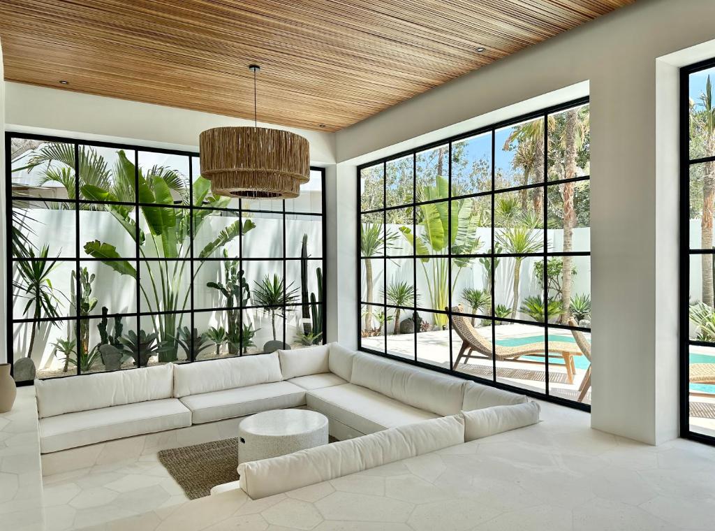 Melrose x The Young Villas - 6