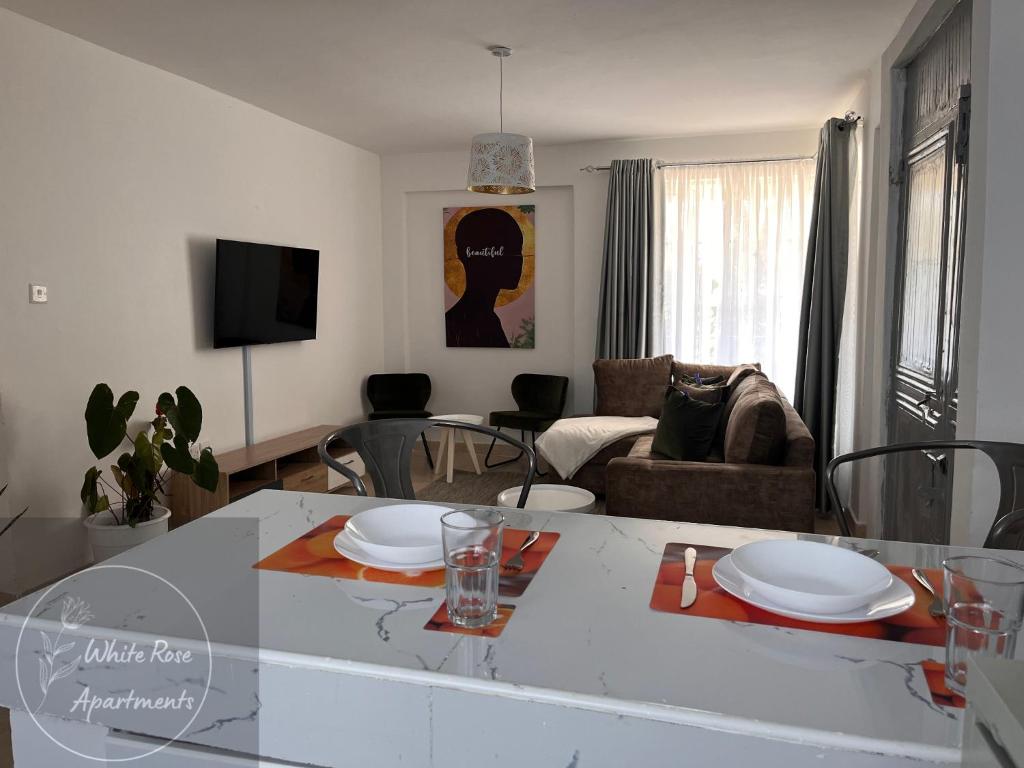 Posezení v ubytování WhiteRose Apartments
