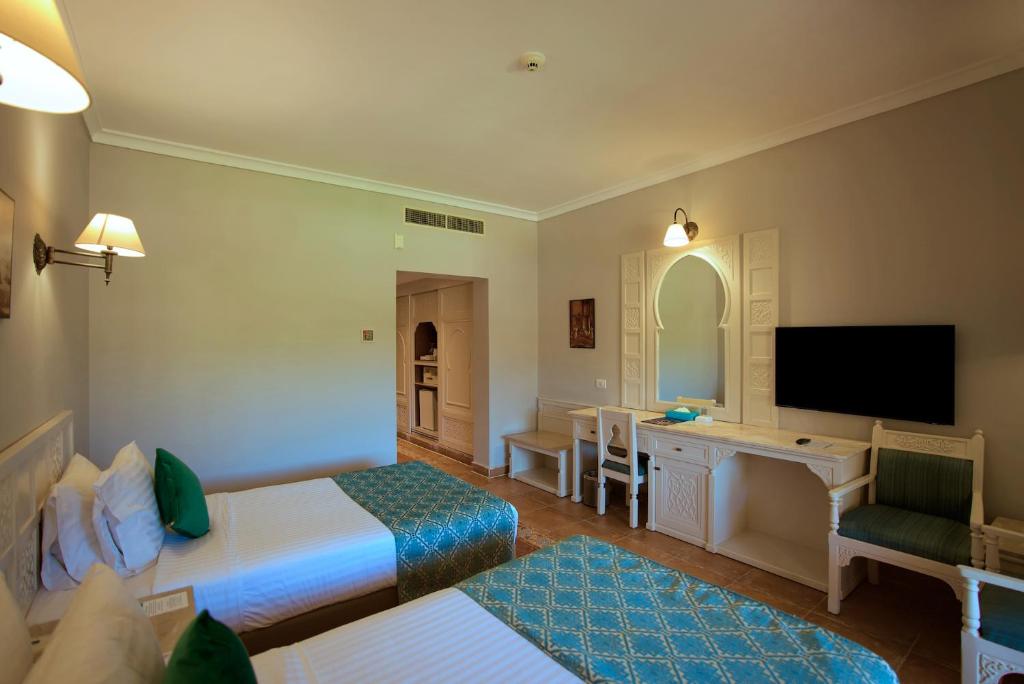 Sunrise Mamlouk Palace Resort - 3