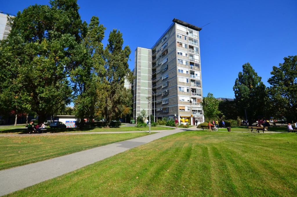 Budova, v ktorej sa apartmán nachádza