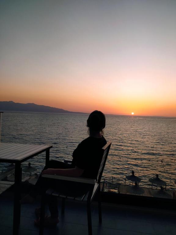 XH&A 's swaying seashell Saranda - Image 9