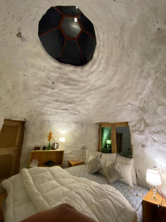 The Eco Domes, Kaza — FirsTrek