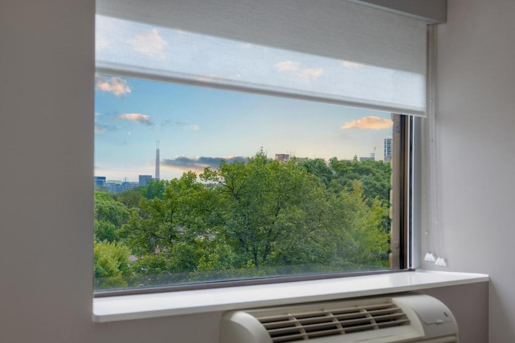 Hampton Inn & Suites by Hilton Toronto Downtown - Resim 41