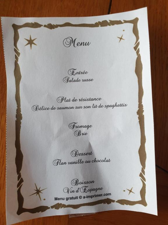Certifikát, hodnocení, plakát nebo jiný dokument vystavený v ubytování chez Germaine