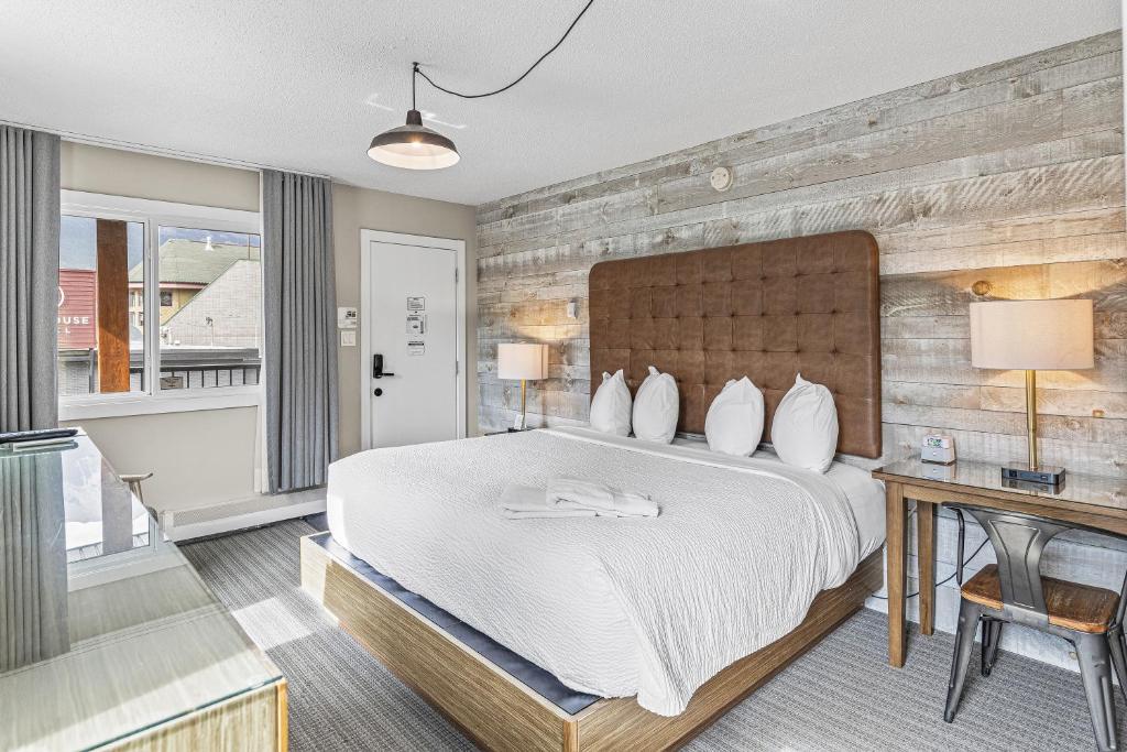 
King Room – Pet Friendly, Ground Floor, Self Check-In 
