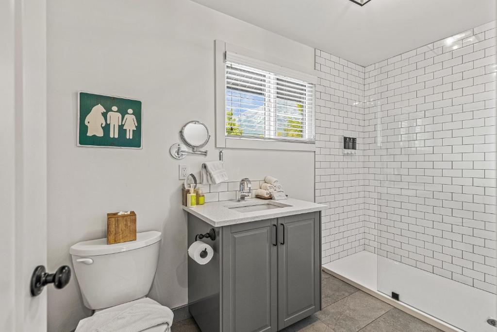 
Apartment - Self Check-In 
