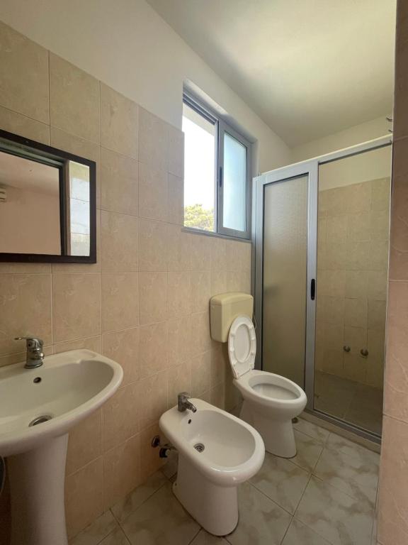 Irdi Apartments Golem - Imazhi 3