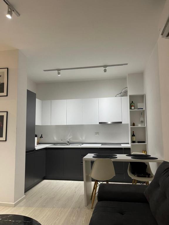 Rena’s apartment - Imazhi 4