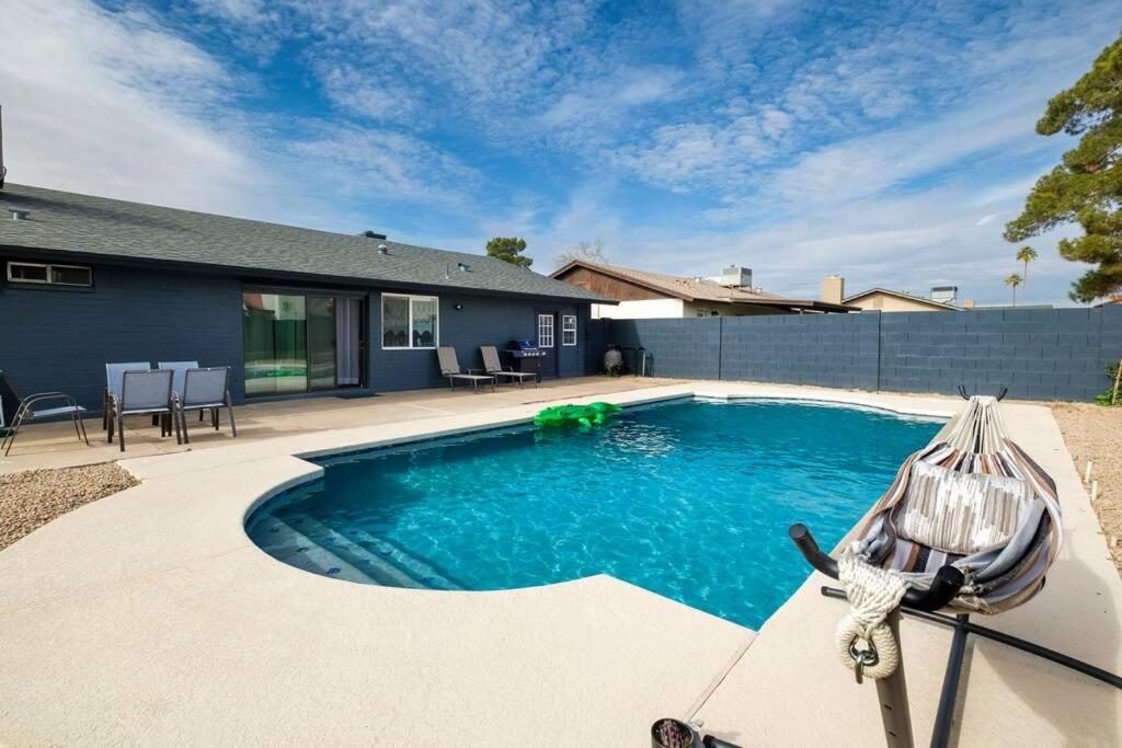 a swimming pool in the backyard of a house at *Msg for 5%off*KingBed PoolYard GuesthouseGlendale in Glendale