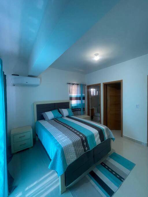 Apartamento completo cerca del malecón, Santo Domingo, Dominican Republic