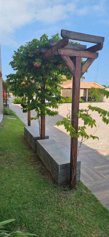 Zahrada ubytování Cantinho do Atalaia à 650 metros da praia - Seu conforto fora de casa