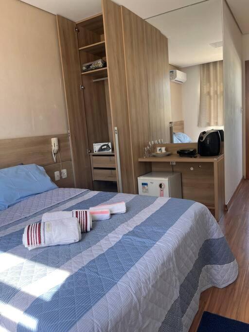 Кровать или кровати в номере Suite Montmartre