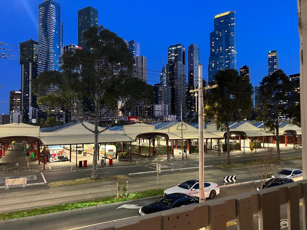 Group Stays Made Easy Opp Victoria Mkt by Custom Bnb Hosting, Melbourne ...