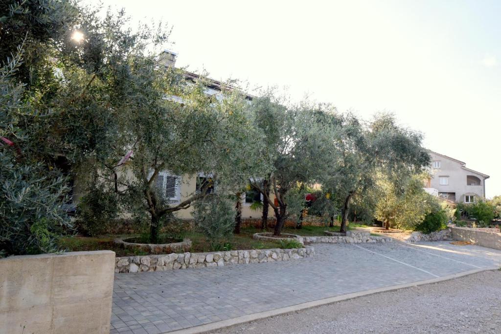 Apartments Angie, Njivice (updated prices 2024)