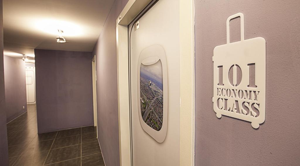 Certifikát, hodnocení, plakát nebo jiný dokument vystavený v ubytování Sri Langit Hotel KLIA, KLIA 2 & F1
