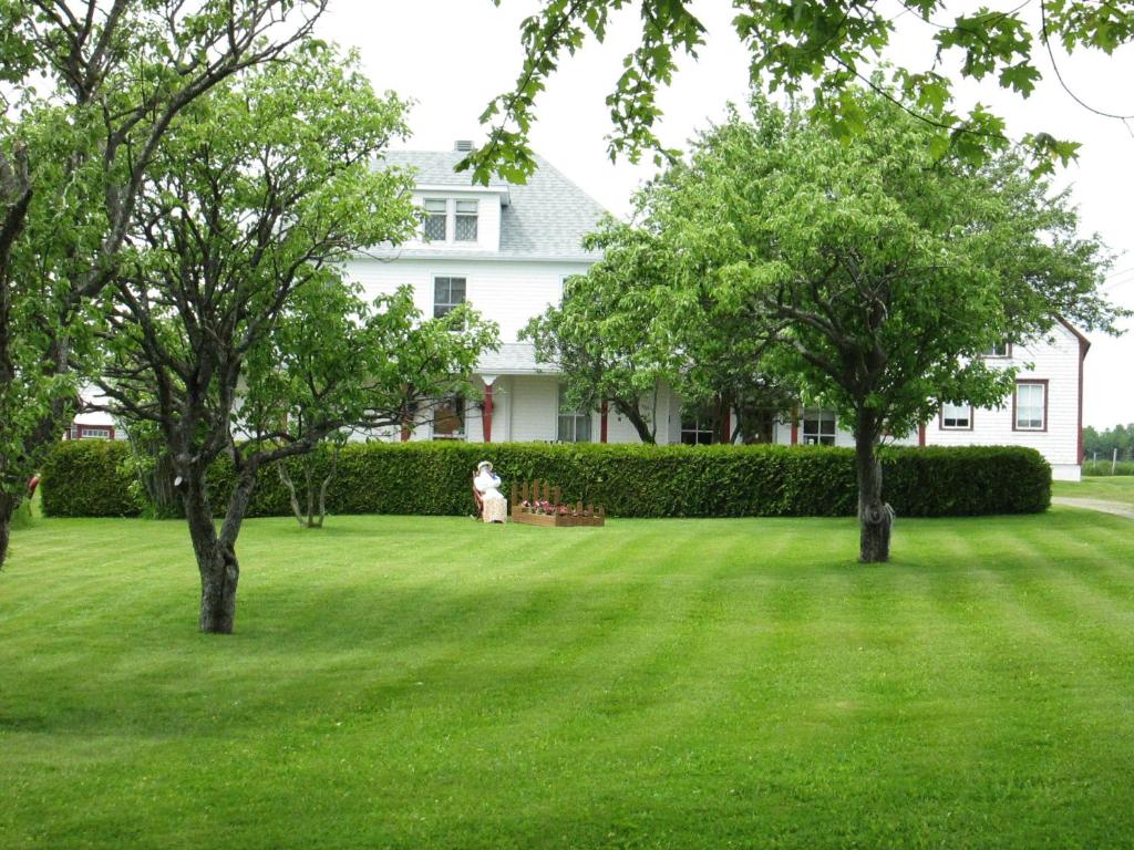 Κήπος έξω από το Gîte Les Acres Tranquilles B&B