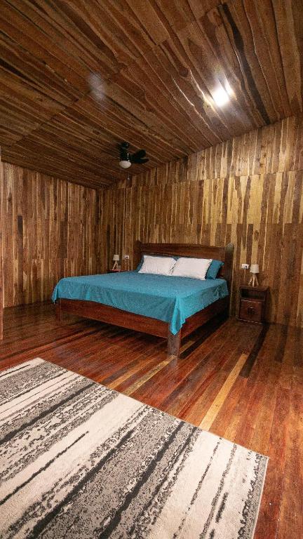 Onca Tours & Treehouses - 豪华双或双室和阳台