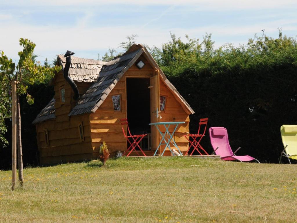 Gîte Avrilly , 3 pièces, 5 personnes - FR-1-489-328 - Housity