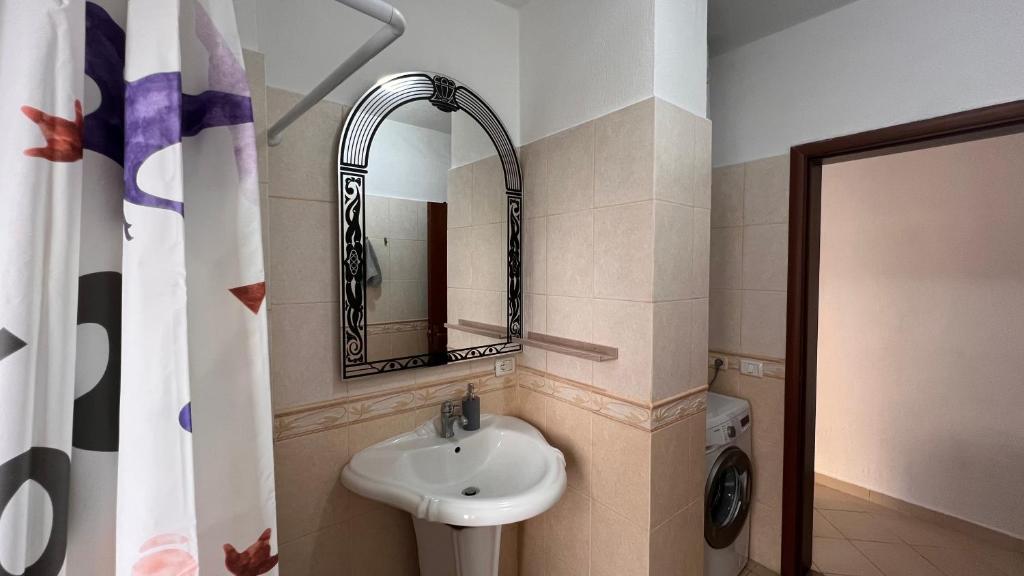 Dmitrii Apartment - Image 6
