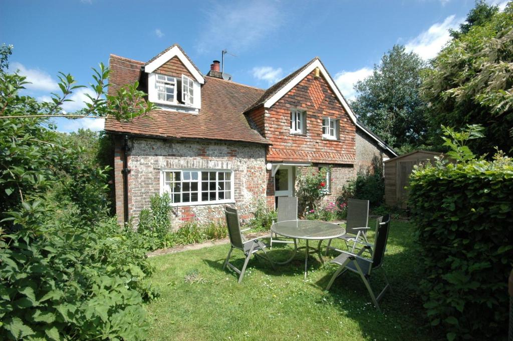 The building where the vacation home is located 