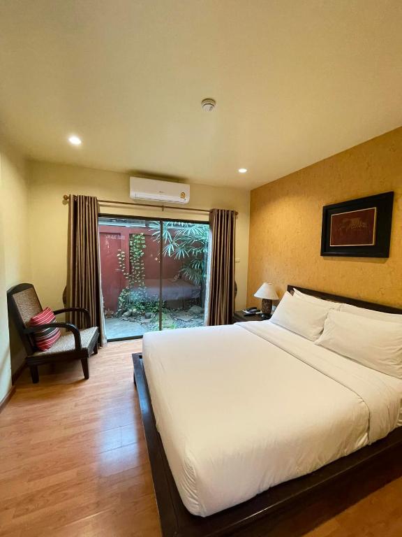 
Superior Double Bedroom with Garden
