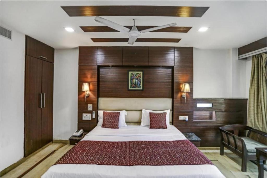 Vrindavan Apartments near Prem mandir, Iskcon and Banke bihari (Indien