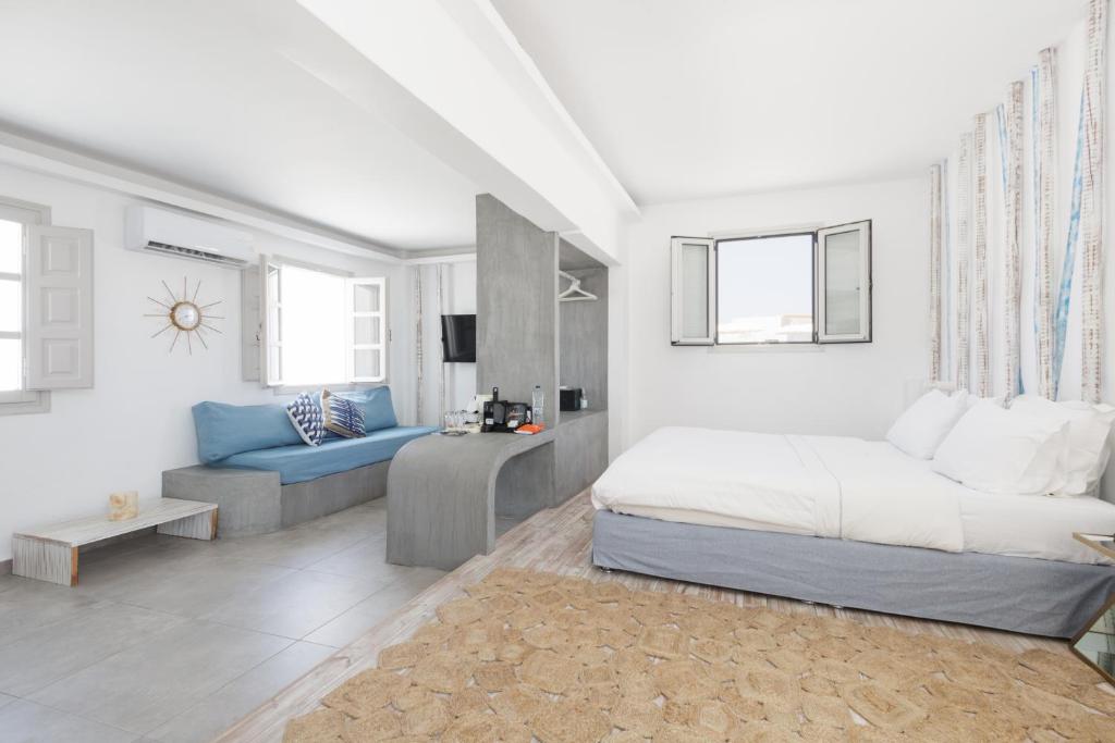 The Museum Project Oia - 11