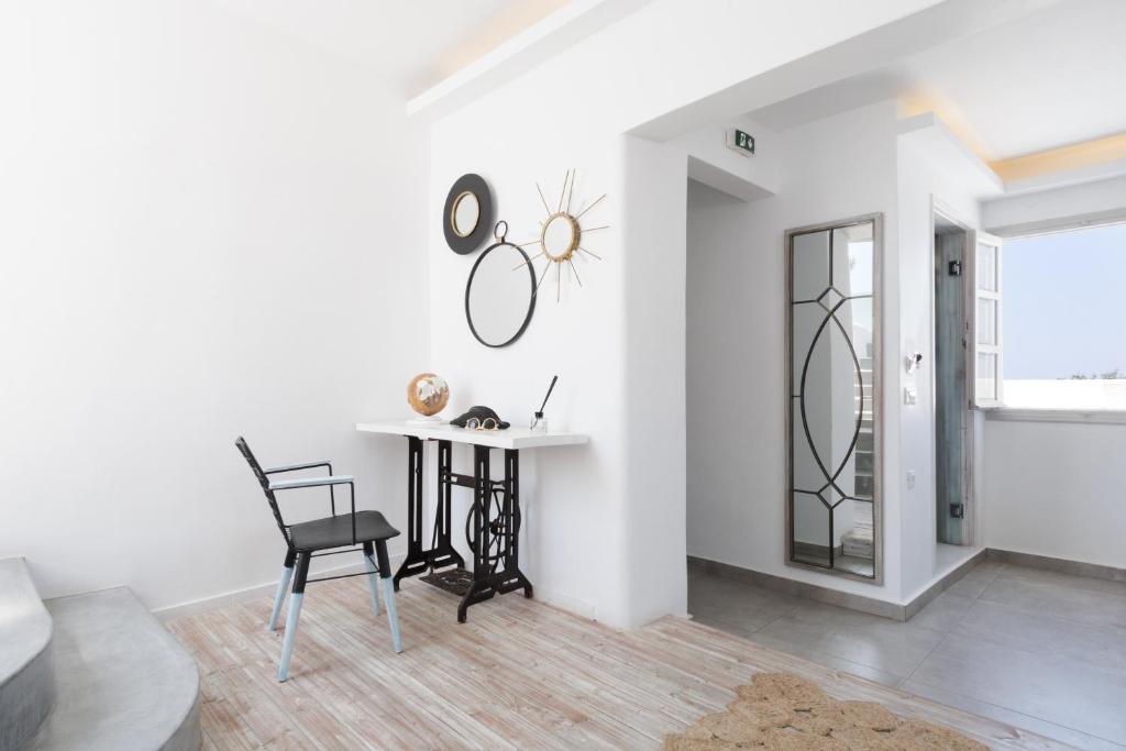 The Museum Project Oia - 13