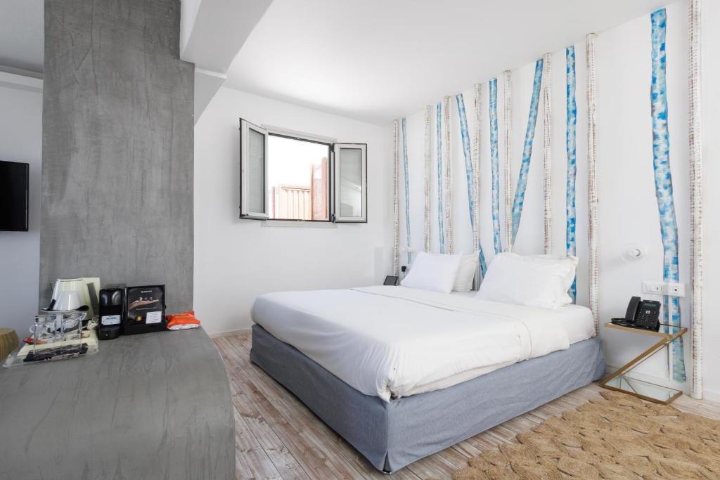 The Museum Project Oia - 16