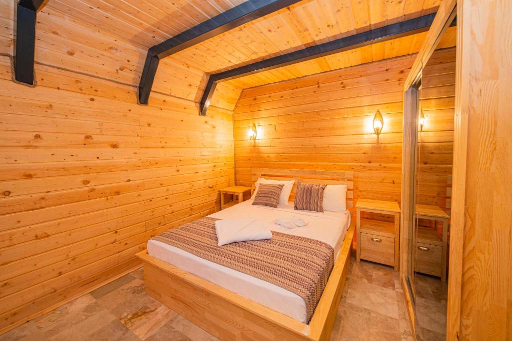 Postel nebo postele na pokoji v ubytování Sea Hill Faralya