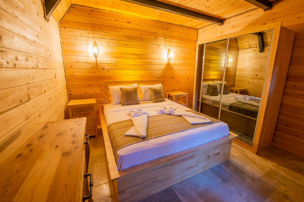 Postel nebo postele na pokoji v ubytování Sea Hill Faralya