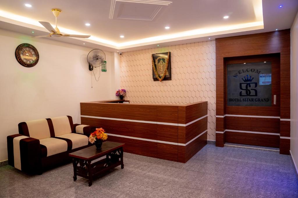 Posezení v ubytování Hotel Sitar Grand