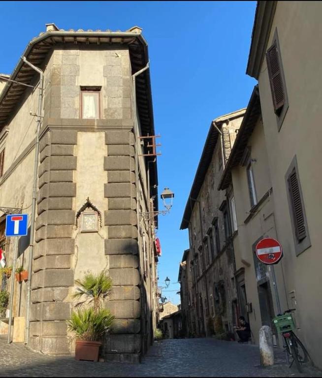 Fotografia z galérie ubytovania LA CASA SOTTO IL CASTELLO v destinácii Bracciano