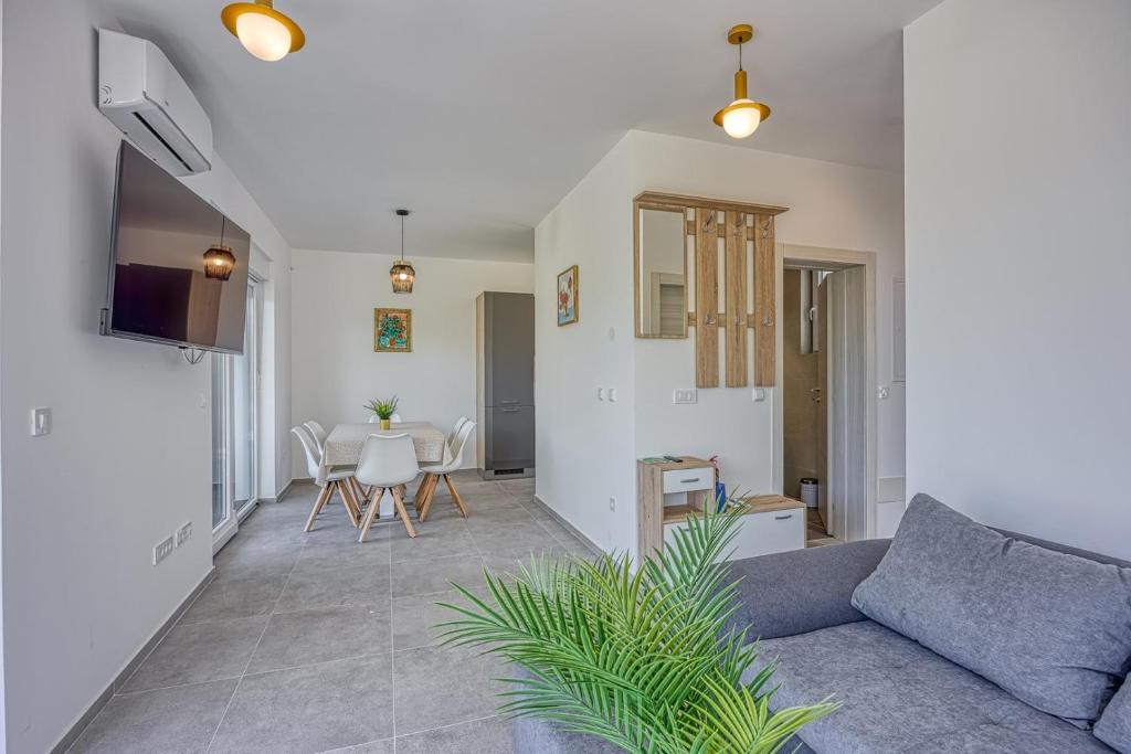 Posedenie v ubytovaní Holiday House Lipa with Private Pool
