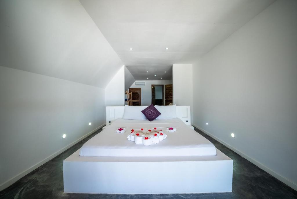 Postel nebo postele na pokoji v ubytování Beachfront Villa Hideaway ZanzibarHouses
