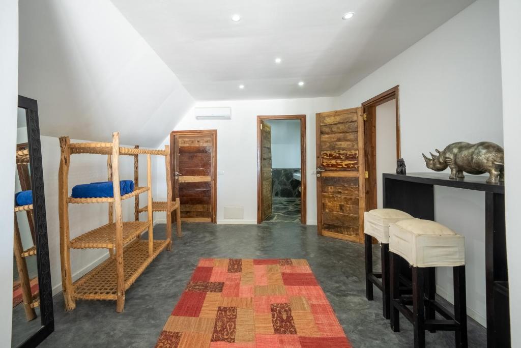 Postel nebo postele na pokoji v ubytování Beachfront Villa Hideaway ZanzibarHouses