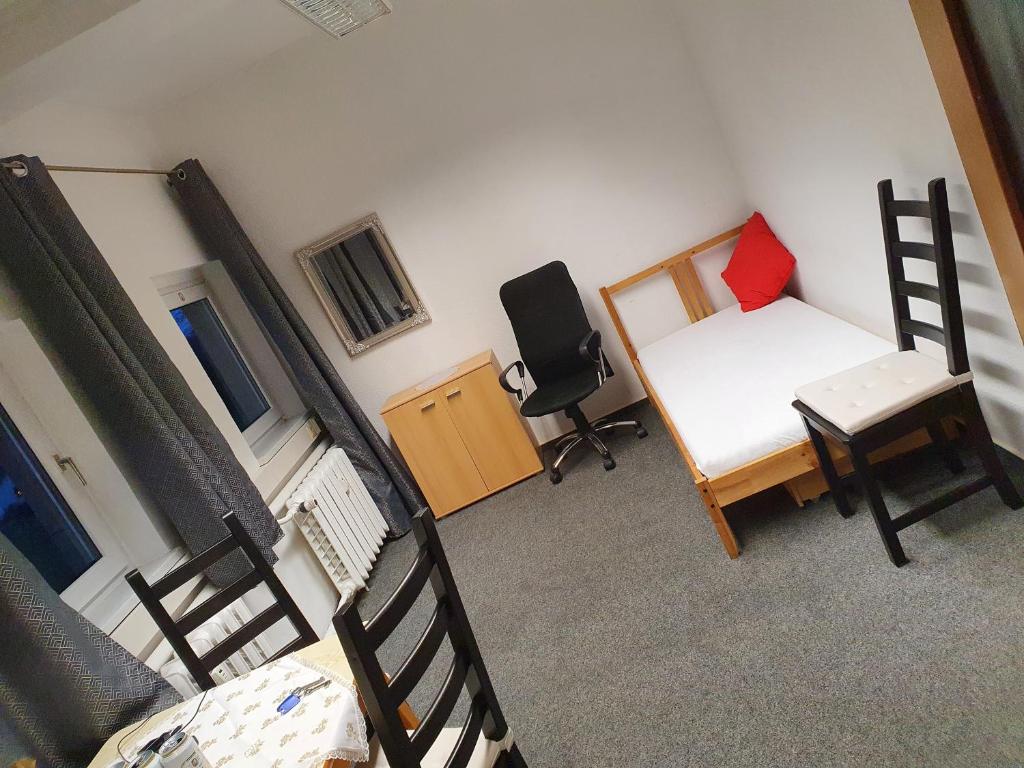 Postel nebo postele na pokoji v ubytování Monteurzimmer Siebenlehn