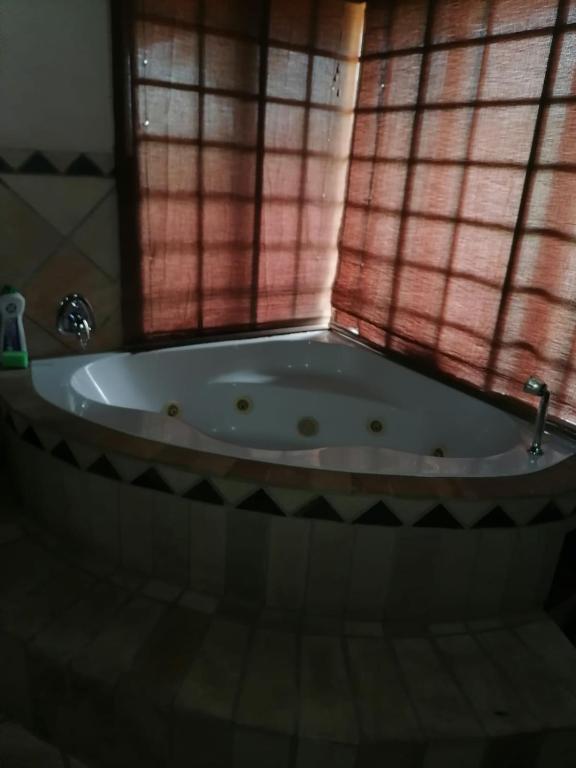 Kwena Maribane Lodge - Habitación Doble Con Baño De Spa