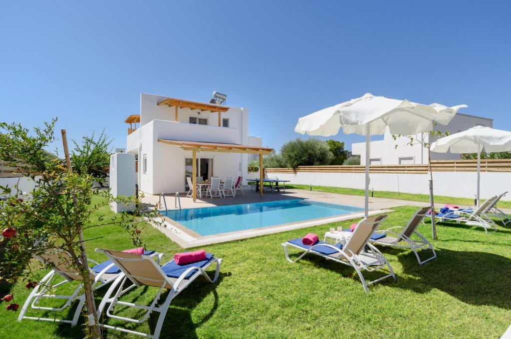 Bazén v ubytování Rhodian Dunes Villas with Private Pool nebo v jeho okolí