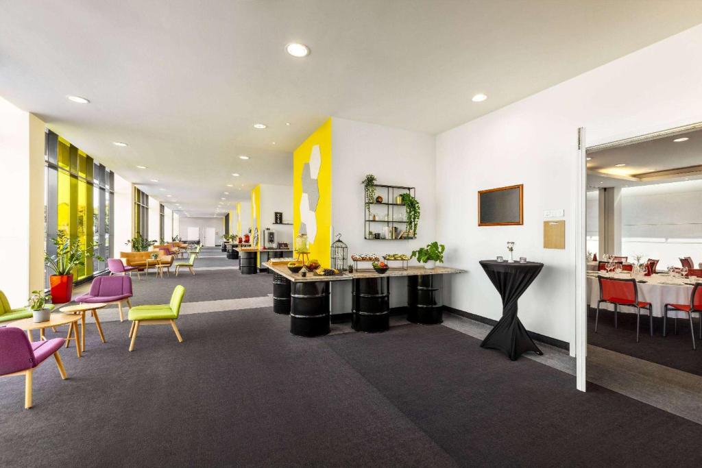 Posezení v ubytování Vienna House Easy by Wyndham Pilsen