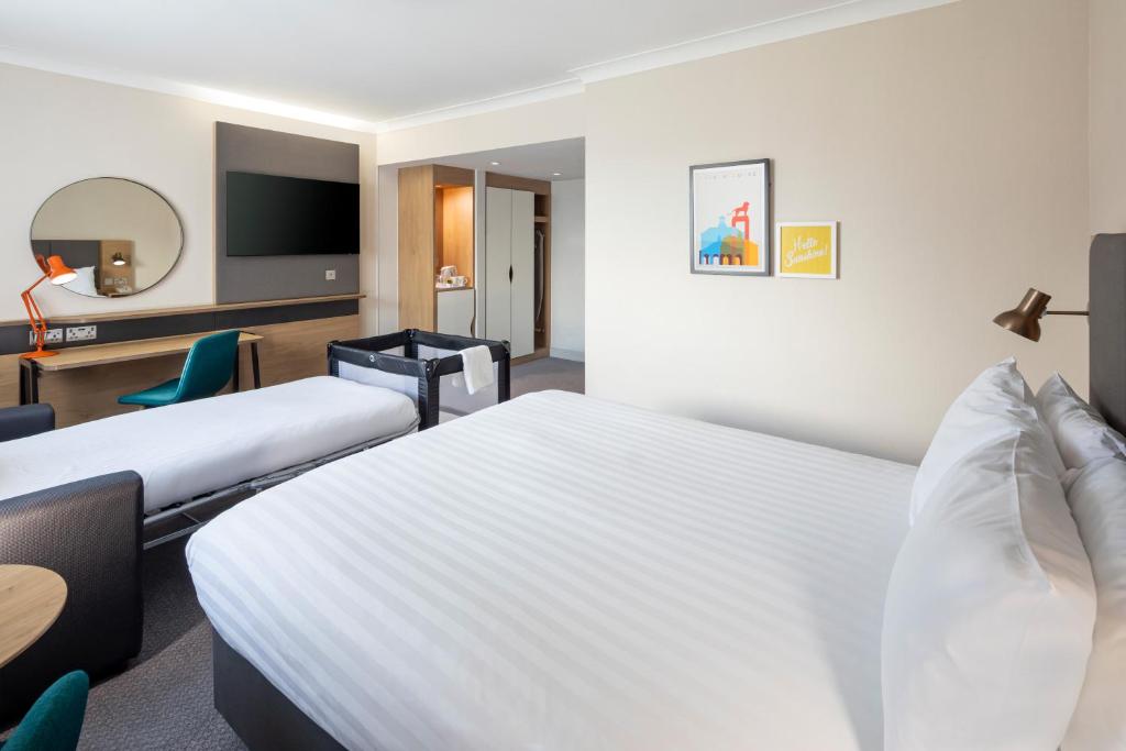 Holiday Inn High Wycombe M40, Jct.4, an IHG Hotel - 