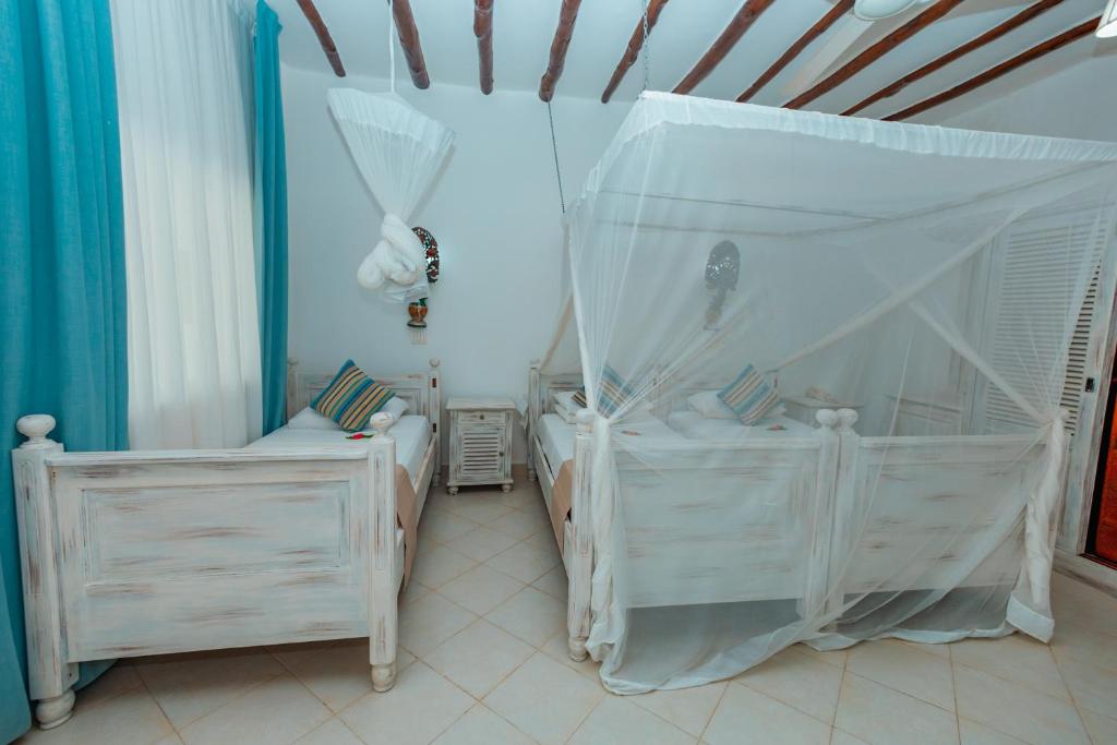 Twiga Beach Resort - Habitación Triple