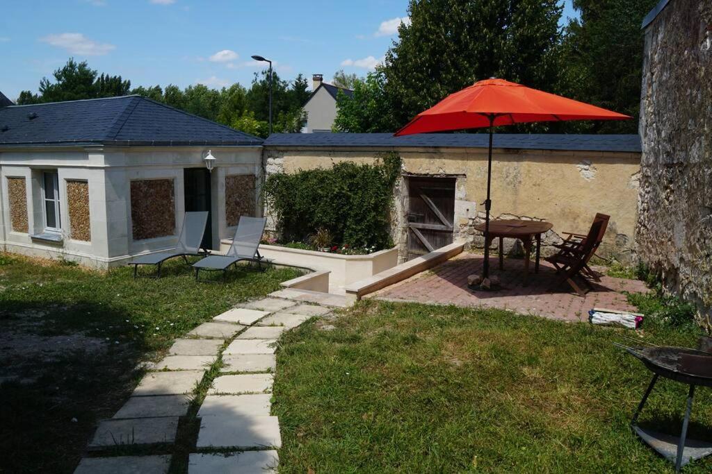 Κήπος έξω από το Gîte Pétronille - pied à terre dans le saumurois