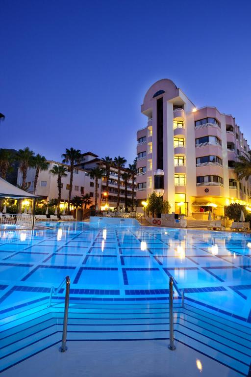 Bazén v ubytování Hotel Aqua nebo v jeho okolí