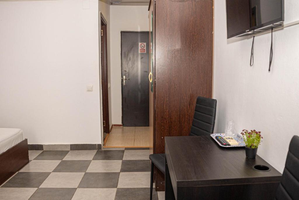 Occidental Wise Transit - Resim 30